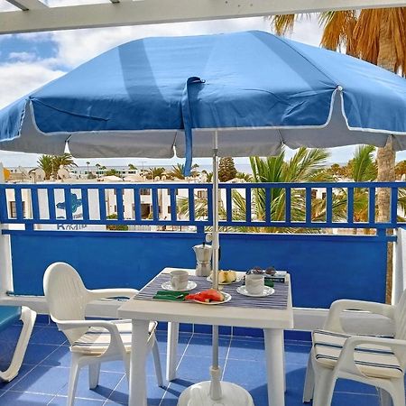 Aguazul - A Pie De Piscina Y Vistas Al Mar Apartment Puerto del Carmen  Bagian luar foto