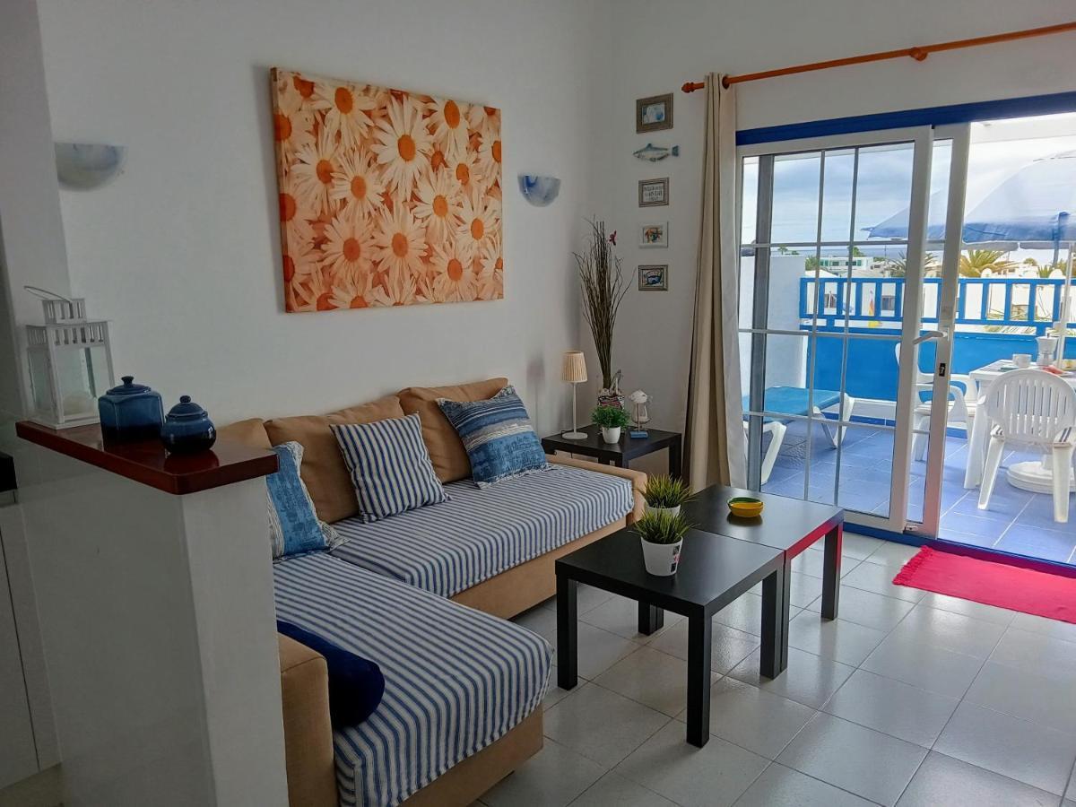 Aguazul - A Pie De Piscina Y Vistas Al Mar Apartment Puerto del Carmen  Bagian luar foto