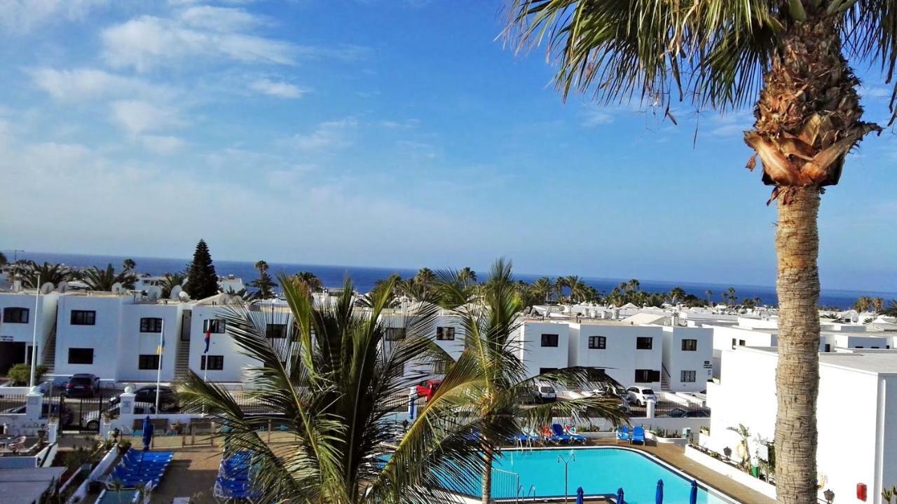 Aguazul - A Pie De Piscina Y Vistas Al Mar Apartment Puerto del Carmen  Bagian luar foto